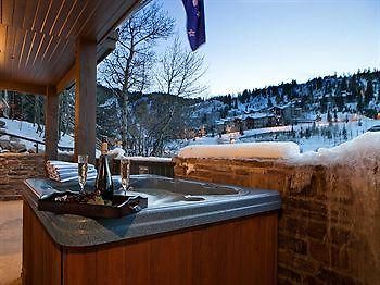 Red Stag Lodge By Utopian Lvh Park City Exteriör bild